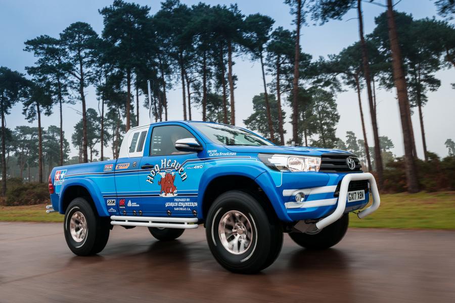  Toyota Hilux Xtra Cab Bruiser by Arctic Trucks 2017 года  (фото 12 из 21)